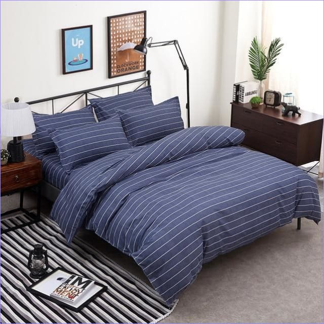 Housse de Couette Rayée Bleu Marine et Blanc | Couettedouillette.com